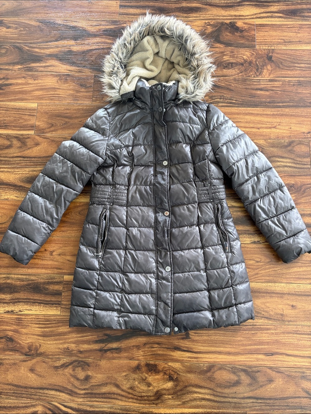 Women Quilted Hooded Puffer Coat -